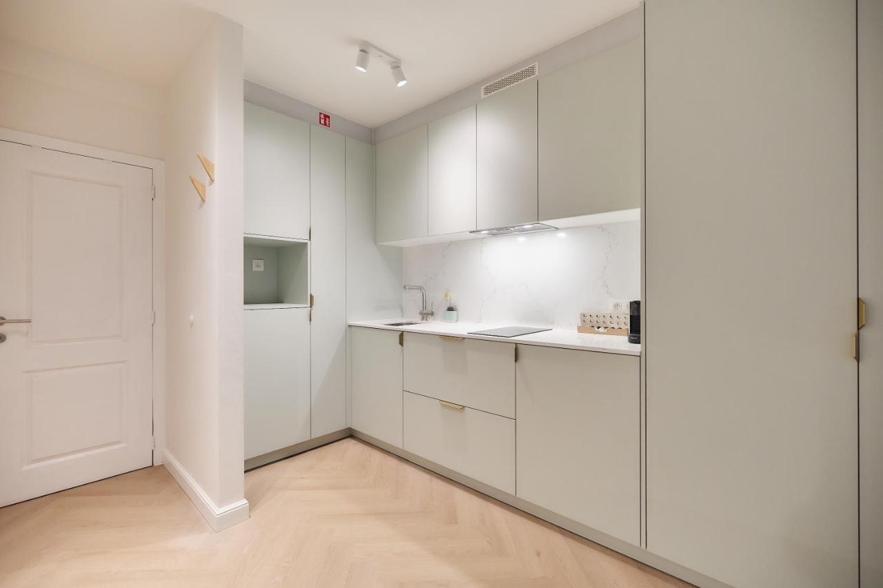 Studio By Juliz - Top Location At The Beach & In City Center! Oostende Bagian luar foto